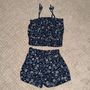 New Kids Floral Matching Smocked Top and Shorts Set Size 5T